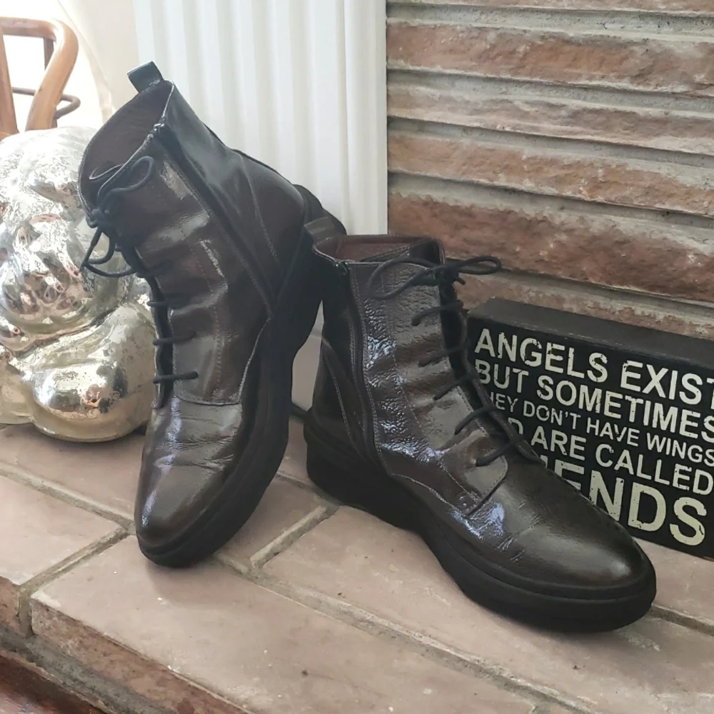 Wonders Gun Metal Lace Up Wedge Booties Size 40
